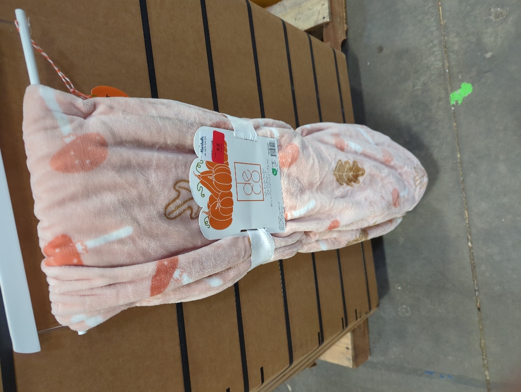 Deco Soft Plush Throw Pink Leaf and Mushroom Pattern