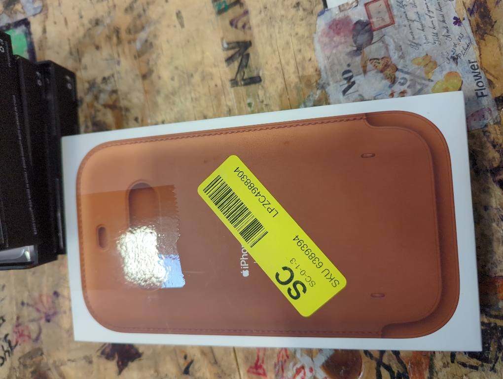 Official Leather Sleeve for MagSafe for iPhone 12 Pro Max - Saddle Brown