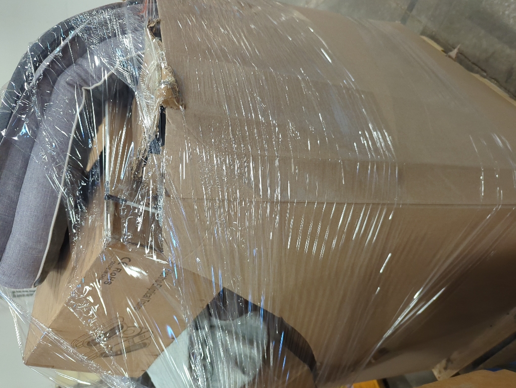 20305962 AMZ- Medium and Small Salvage Pallet