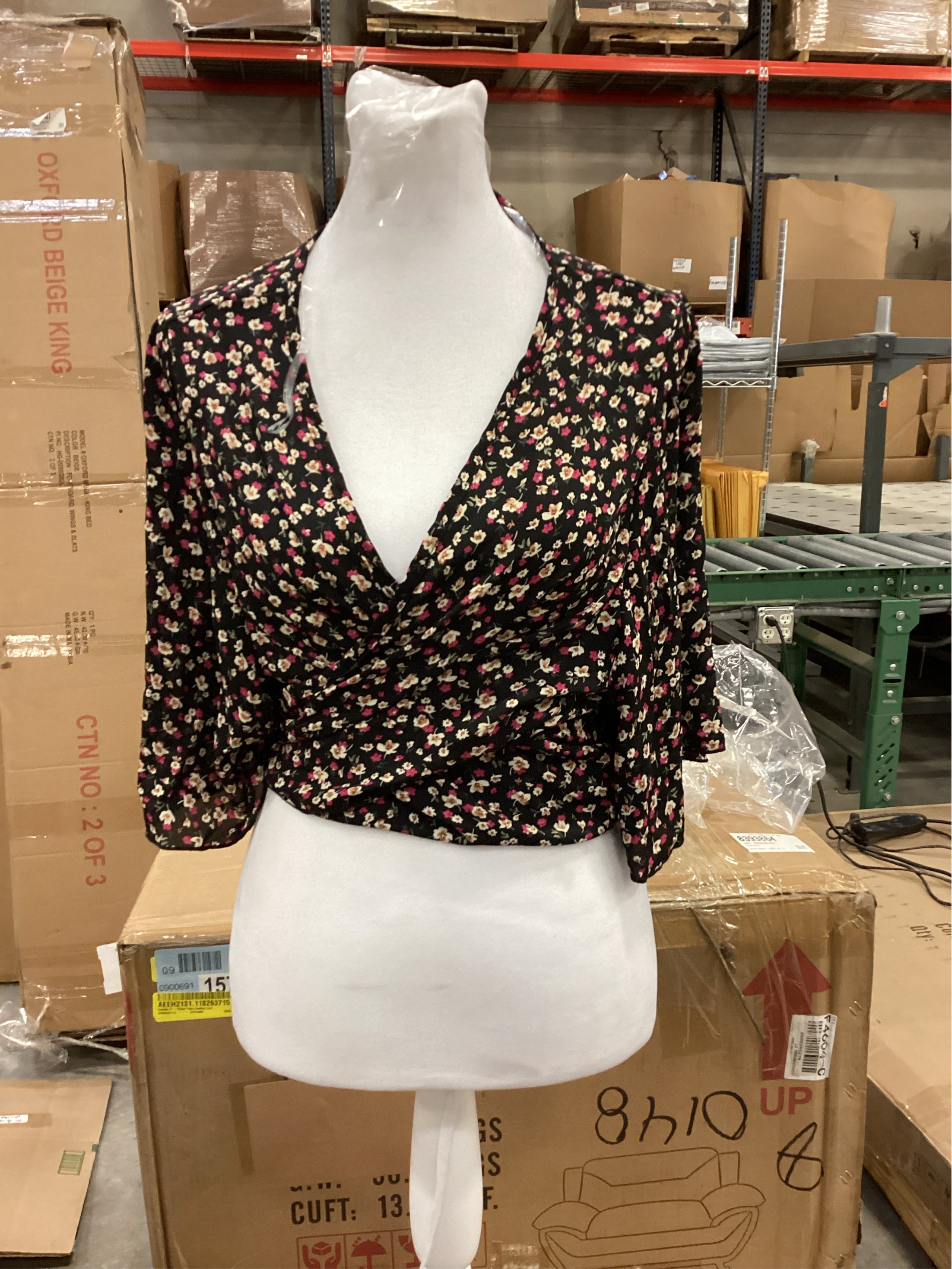 Haute fox XXL women’s flower top tie shirt