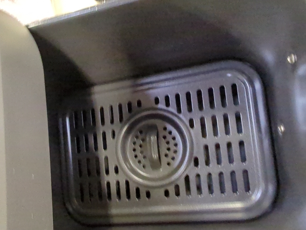 Ninja DZ201 Foodi 8 Quart 6-in-1 DualZone 2-Basket Air Fryer with 2 Independent Frying Baskets, Match Cook & Smart Finish to Roast, Broil, Dehydrate & More for Quick, Easy Meals, Grey