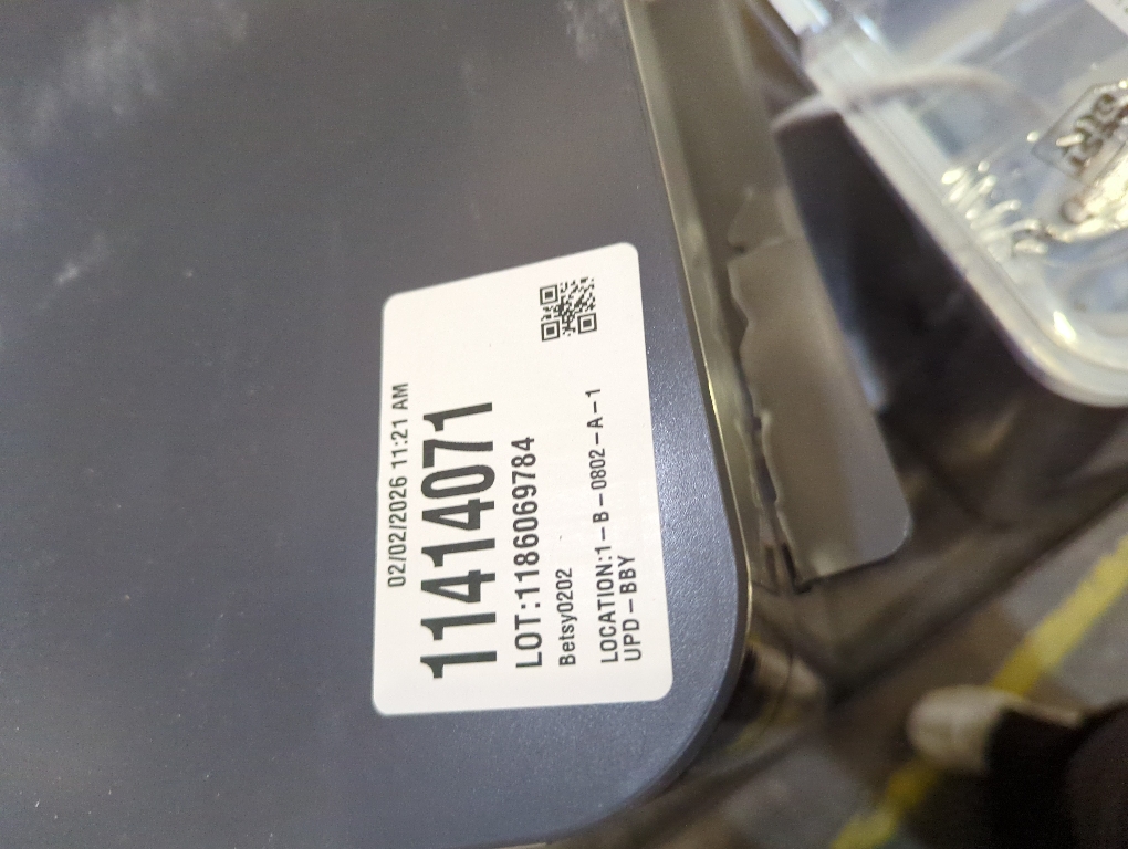 Frigidaire 26 Lbs per Day Portable Compact Maker, Ice Making Machine, Stainless, Medium