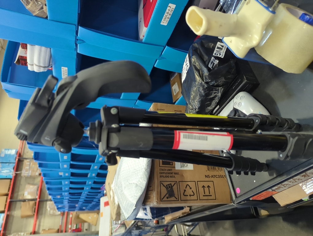 Manfrotto Compact Action Aluminum 5-Section Tripod Kit with Hybrid Head, Black (MKCOMPACTACN-BK)