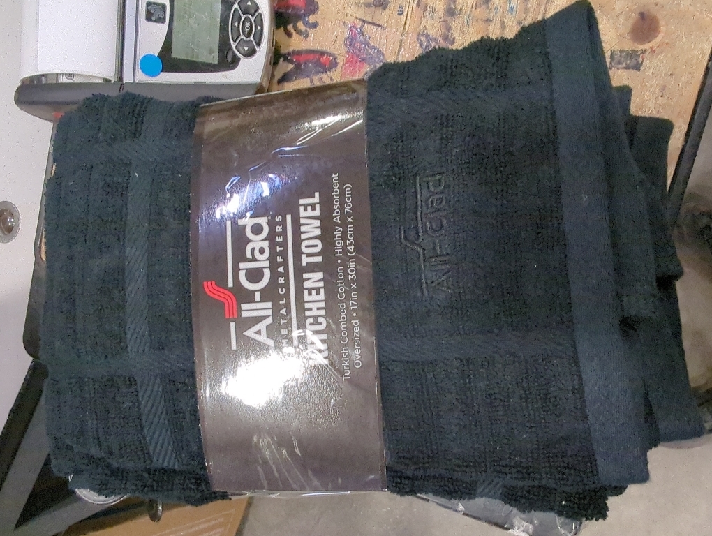 All-Clad Solid Kitchen Towels: Highly Absorbent, Super Soft Long Lasting - 100% Cotton, 17x30 Tea Towels for Cleaning & Drying Dishes, Pans, Glassware, or Countertops, (2-Pack), Black