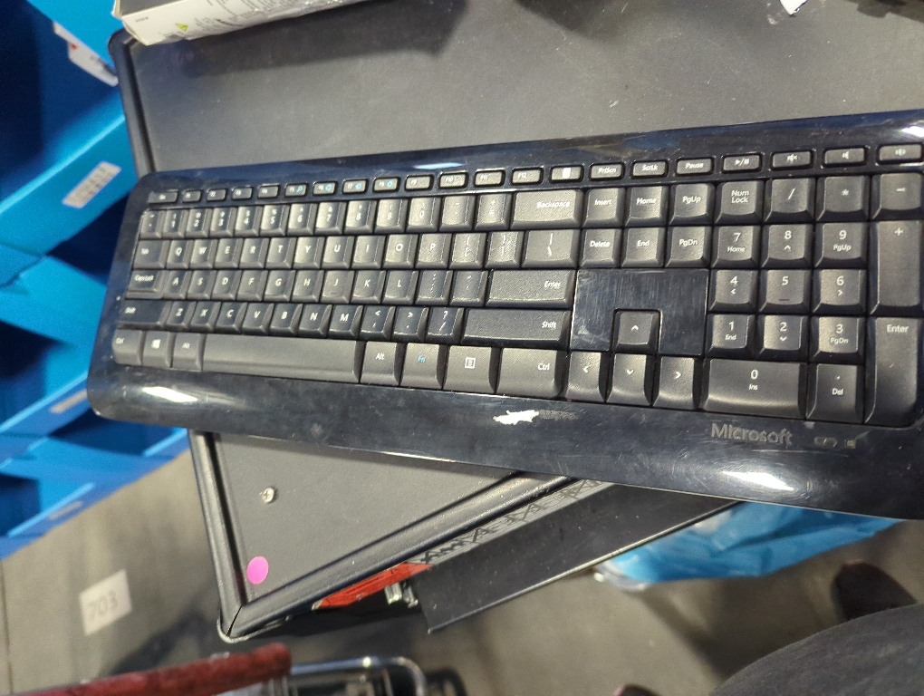 Microsoft Wireless Keyboard 800 (2VJ-00001)