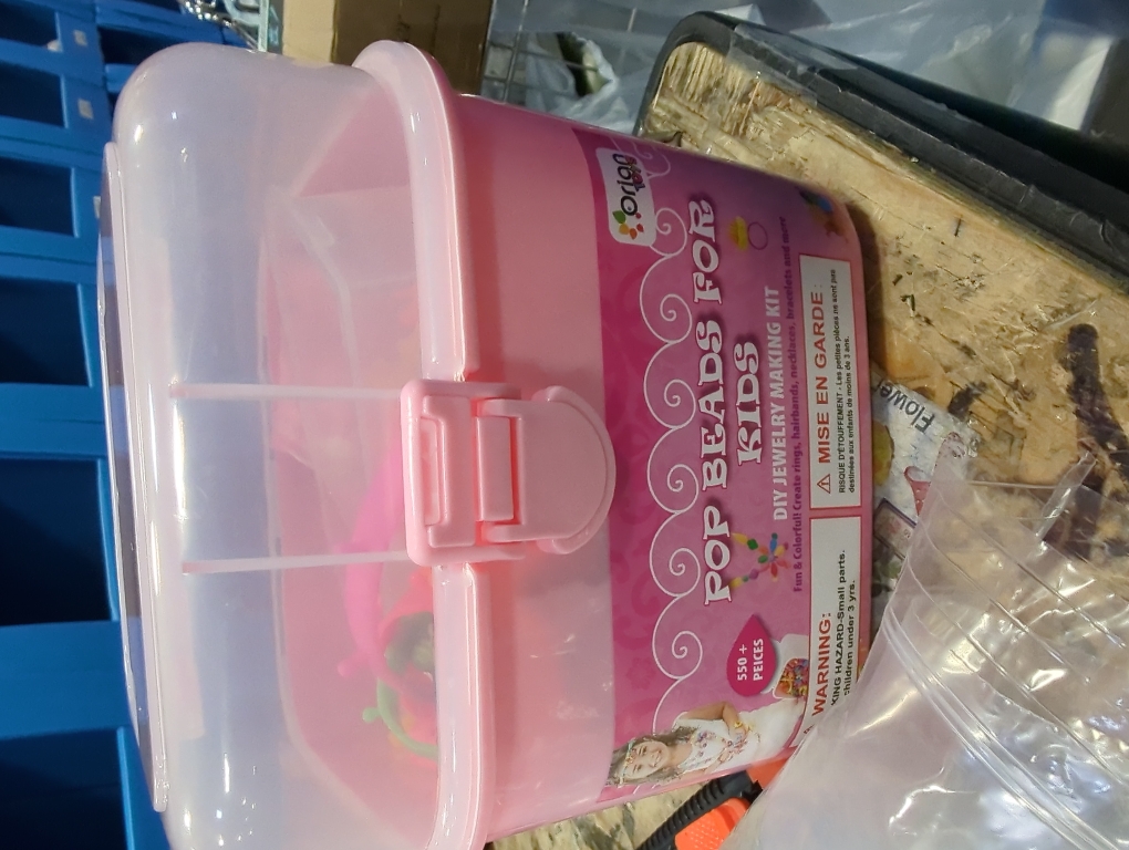 Orian Pop Beads Jewelry Kit for Girls – 550  Colorful Snap Beads to Create Bracelets, Necklaces & Rings, Fun DIY Set with Unicorn Gift Bag, Ages 3