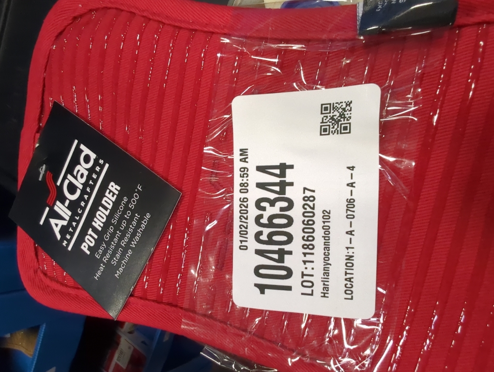 2 pack All-Clad Textiles Deluxe Heat and Stain Resistant Pot Holder. Silicone Treated Heavyweight 100-Percent Cotton Twill Hot Pad, Machine Washable, 6-inches by 10-inches, Chili Red