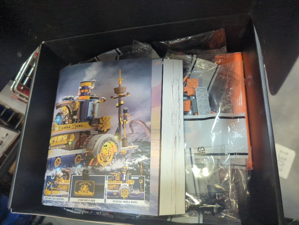 Lumibricks Steam Boat