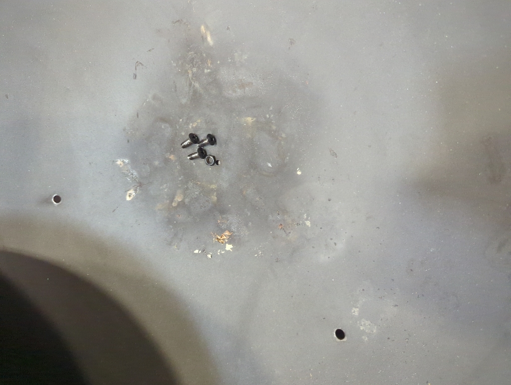 DENKOE Iron Fire Pit Table with Lid, Extra Thick and Heavy Duty Fire Bowl, Deep Round Firepit for Outdoor Bonfire Gatherings, Wood Burning Firepits for Outside Patio, Modern Outdoor Fire Pits