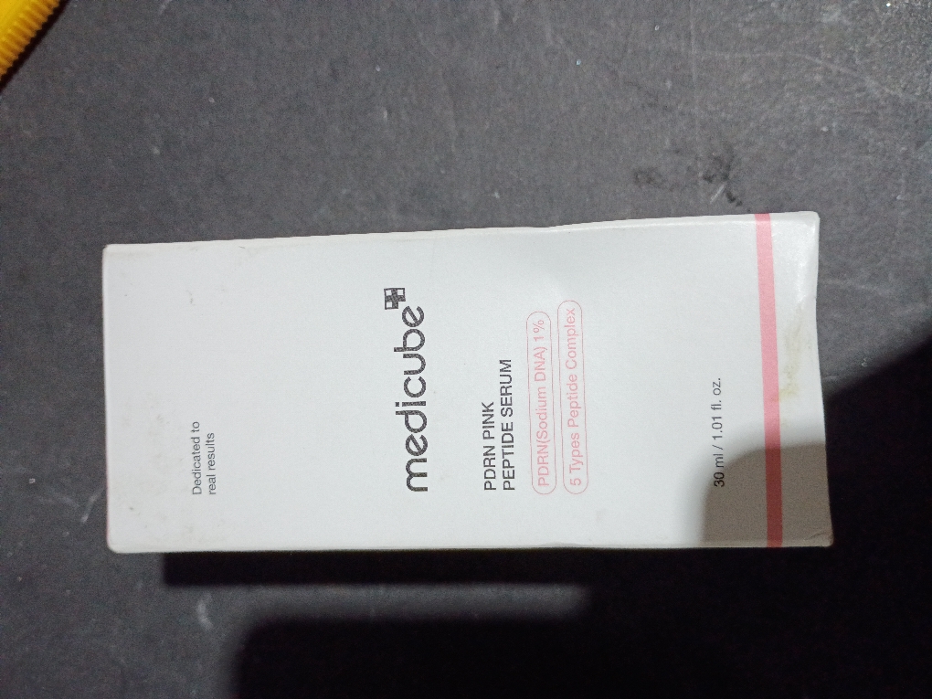 medicube PDRN Pink Peptide Serum with Salmon DNA | Pink Glow Serum with Peptides & Niacinamide for Hydration & Firm-Looking Skin | Uneven Tone Care | Korean Skincare, 1.01 fl. Oz
