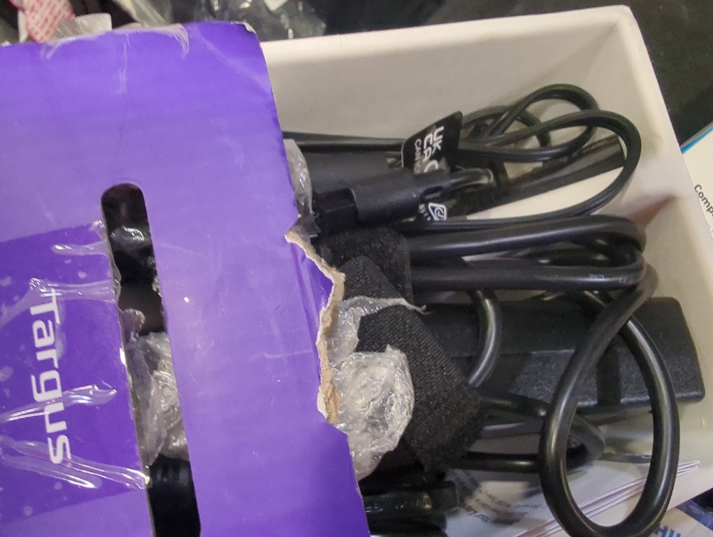 Targus Universal Charger Including all USB-C Devices - Black