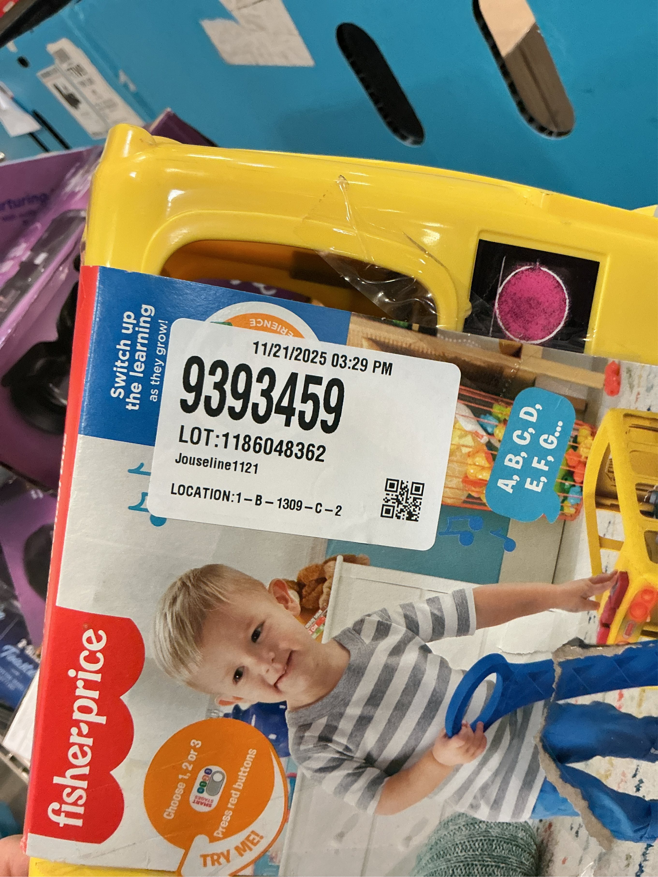 Fisher-Price Little People Toddler Toy Big Yellow School Bus & Community Heroes Set, Musical Pull-Along Vehicle & Figures for Kids Ages 1  Years (Amazon Exclusive)