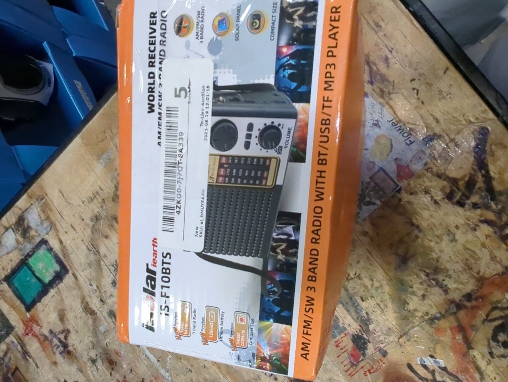 Portable Solar Radio, AM/FM/SW Bands, Digital Speaker with Strong Reception, LED Lights, USB Charging, Detachable Battery for Camping and Mountaineering Outdoor Camping Jogging