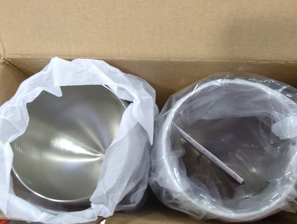 Gusto Nostro Stainless Steel Wine Glass - 18 oz - Cute, Unbreakable Wine Glasses for Travel, Camping and Pool - Fancy, Unique and Cool Portable Metal Wine Glass for Outdoor Events, Picnics (Set of 2)