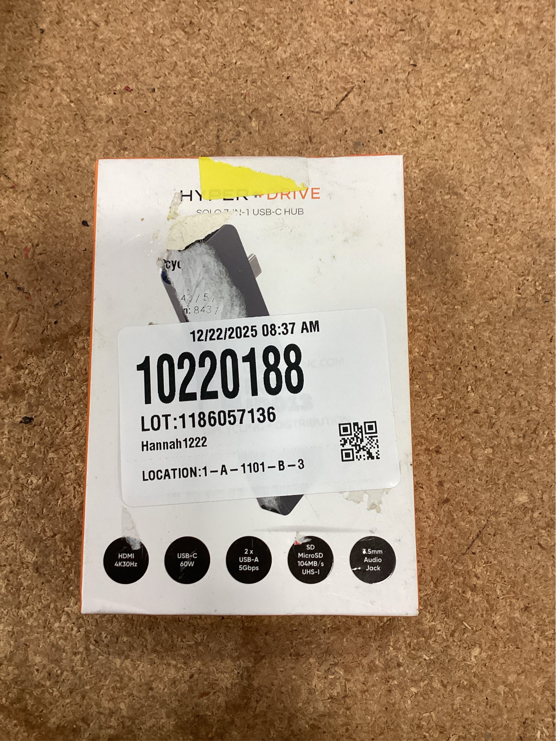 Sanho HyperDrive 7-in-1 Hub for MacBook and USB-c Devices - Space Gray - All