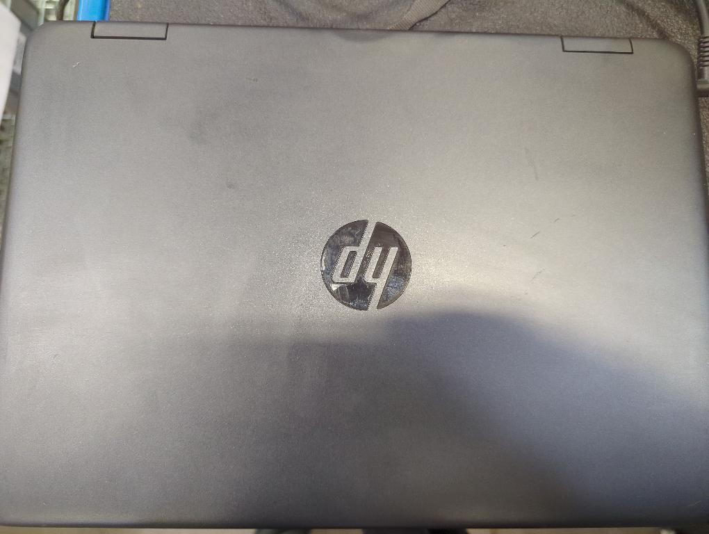 HP ProBook 640 G2 with charger