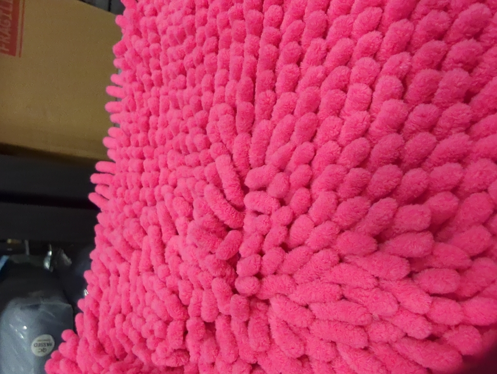OLANLY Bathroom Rugs 30x20, Extra Soft Absorbent Chenille Bath Rugs, Rubber Backing Quick Dry, Machine Washable Bath Mats for Bathroom Floor, Tub and Shower, Home Decor Accessories, Hot Pink