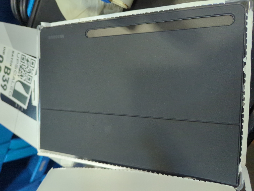 Samsung - Galaxy Tab S8 , Tab S7 FE, Tab S7  Slim Book Keyboard Cover - Mystic Black