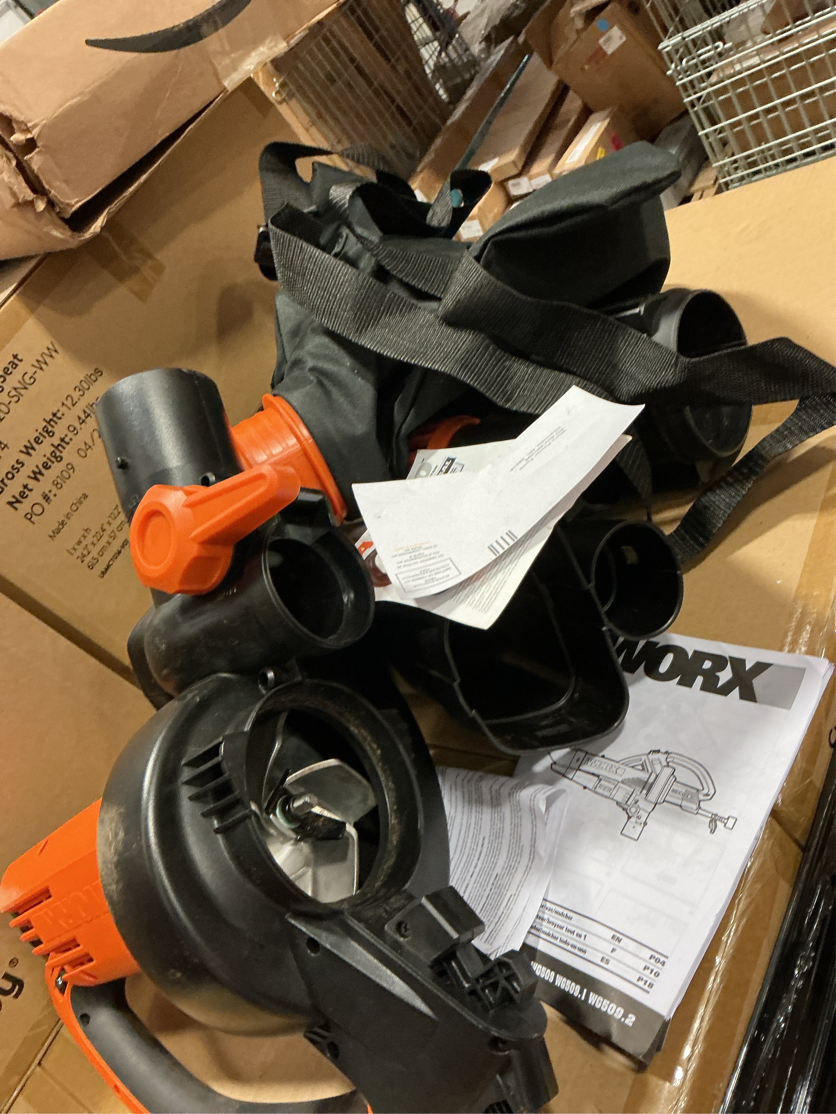 Worx 210 MPH 350 CFM Electric 12 Amp Leaf Blower/Mulcher/Vac with Metal Impeller