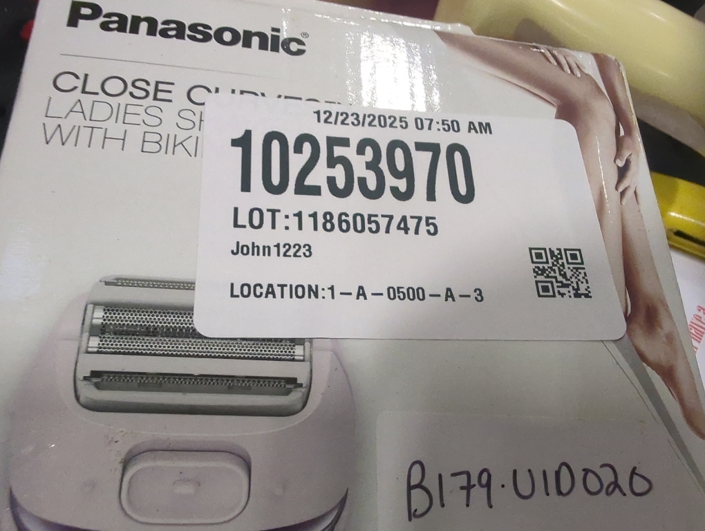 Panasonic Women's 4 Blade Shaver - ES-WL80