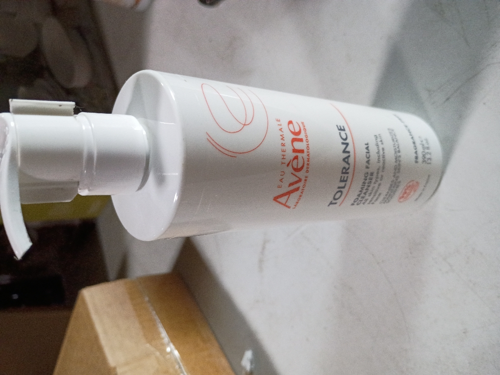 Tolerance Foaming Facial Cleanser