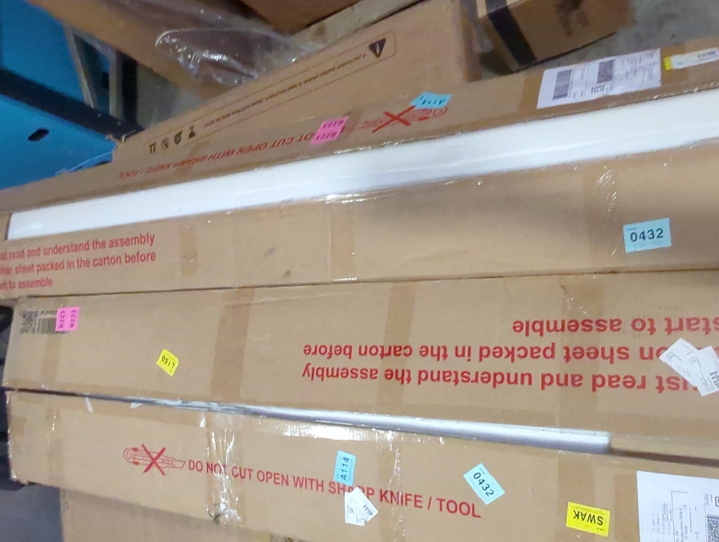 Panel Bed Frame Queen Grand Lit White 2 BOXES