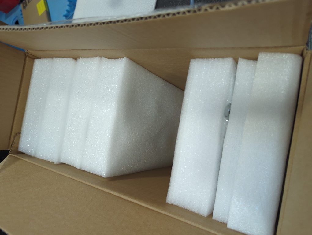 YANGNAY Wine Glasses (Set of 8, 17 Oz), Clear Wine Glasses for Red Wine, Smooth Rim, Dishwasher Safe