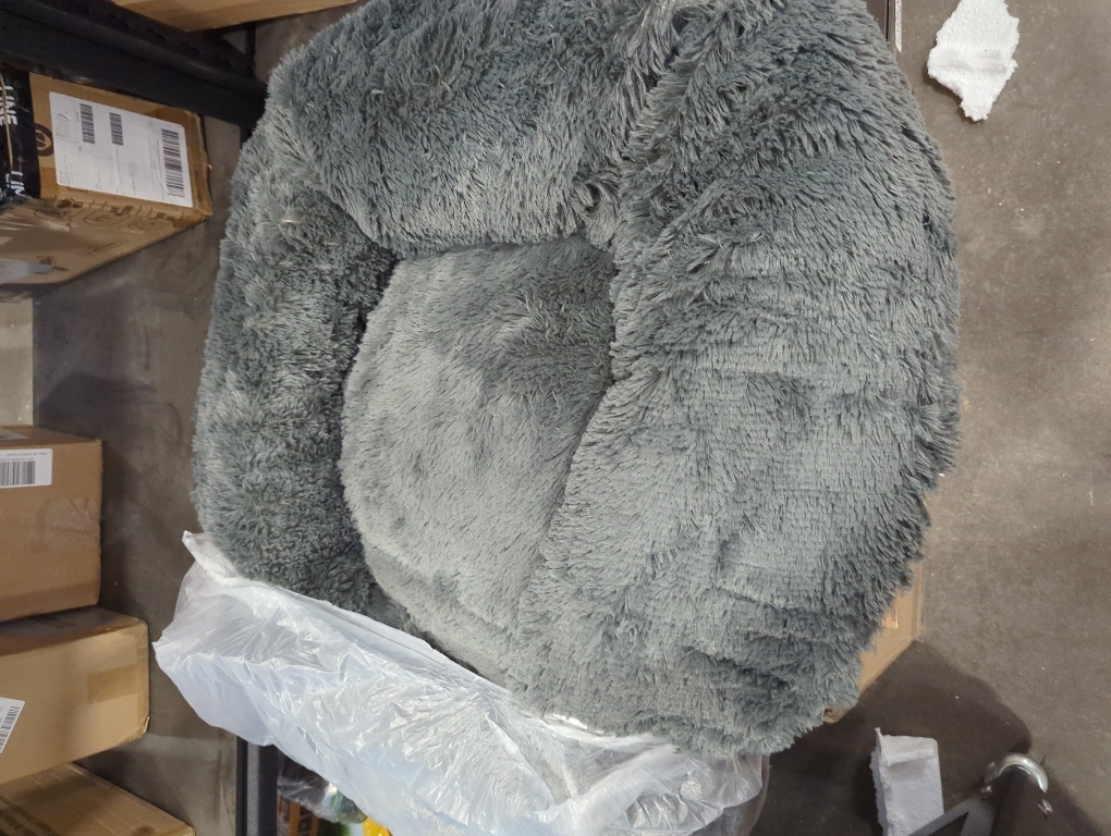 Furhaven 36 Round Calming Donut Dog Bed for Large/Medium Dogs, Refillable w/ Removable Washable Cover, For Dogs Up to 75 lbs - Shaggy Plush Long Faux Fur Donut Bed - Gray, Large