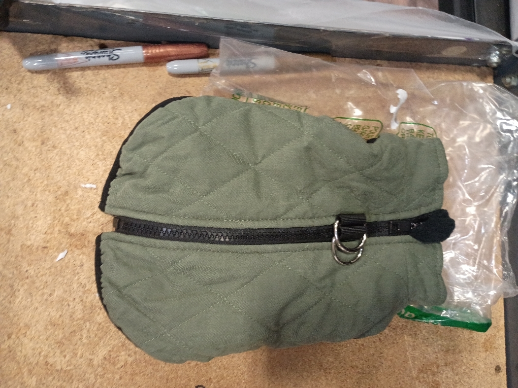 SCENEREAL Winter Dog Vest Coat with Harness Built in, Warm Dog Jacket for Small Medium Dogs, Cold Weather Coats with Zipper, Fleece Puffer Vest Windproof Snow Clothes for Puppy Pet