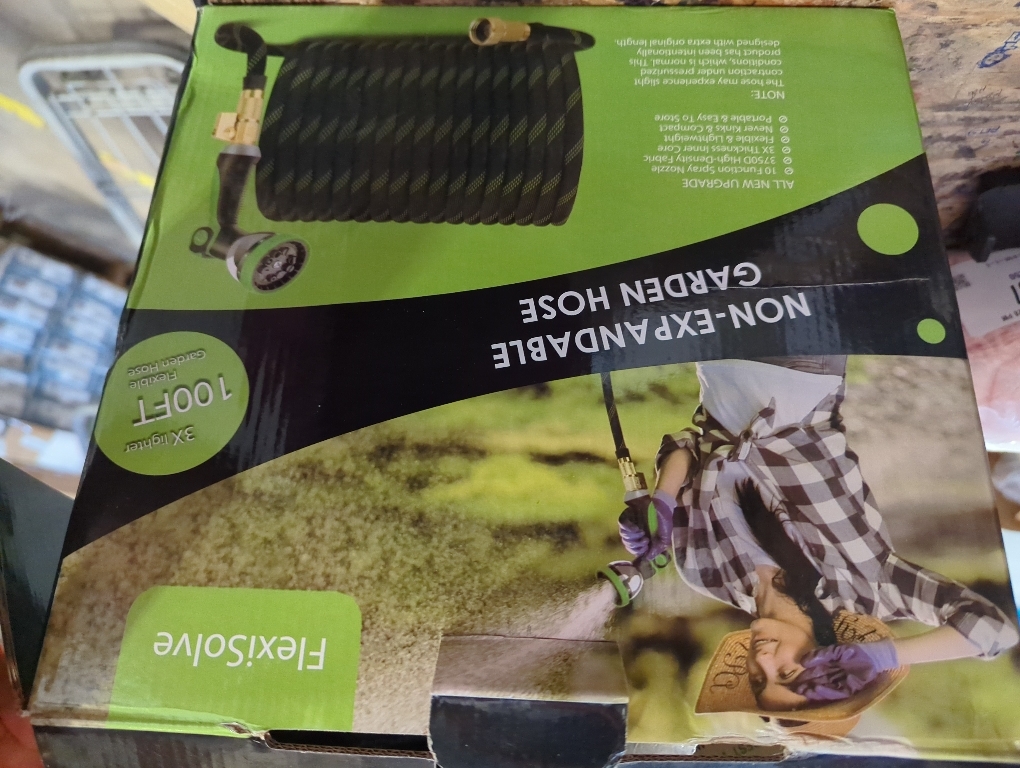 Non-Expandable Garden Hose 100 ft, Ultra Lightweight & Flexible Water Hose With 10-Pattern Spray Nozzle, Full Length Leak-Proof Design, High-Density Fabric & Shut-Off Valve, Hose Straps