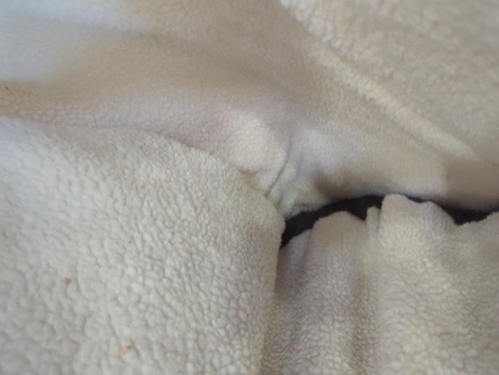 Furhaven 26 Round Orthopedic Dog Bed for Medium/Small Dogs w/ Removable Washable Cover, For Dogs Up to 30 lbs - Sherpa & Suede Snuggery - Espresso, 26-inch