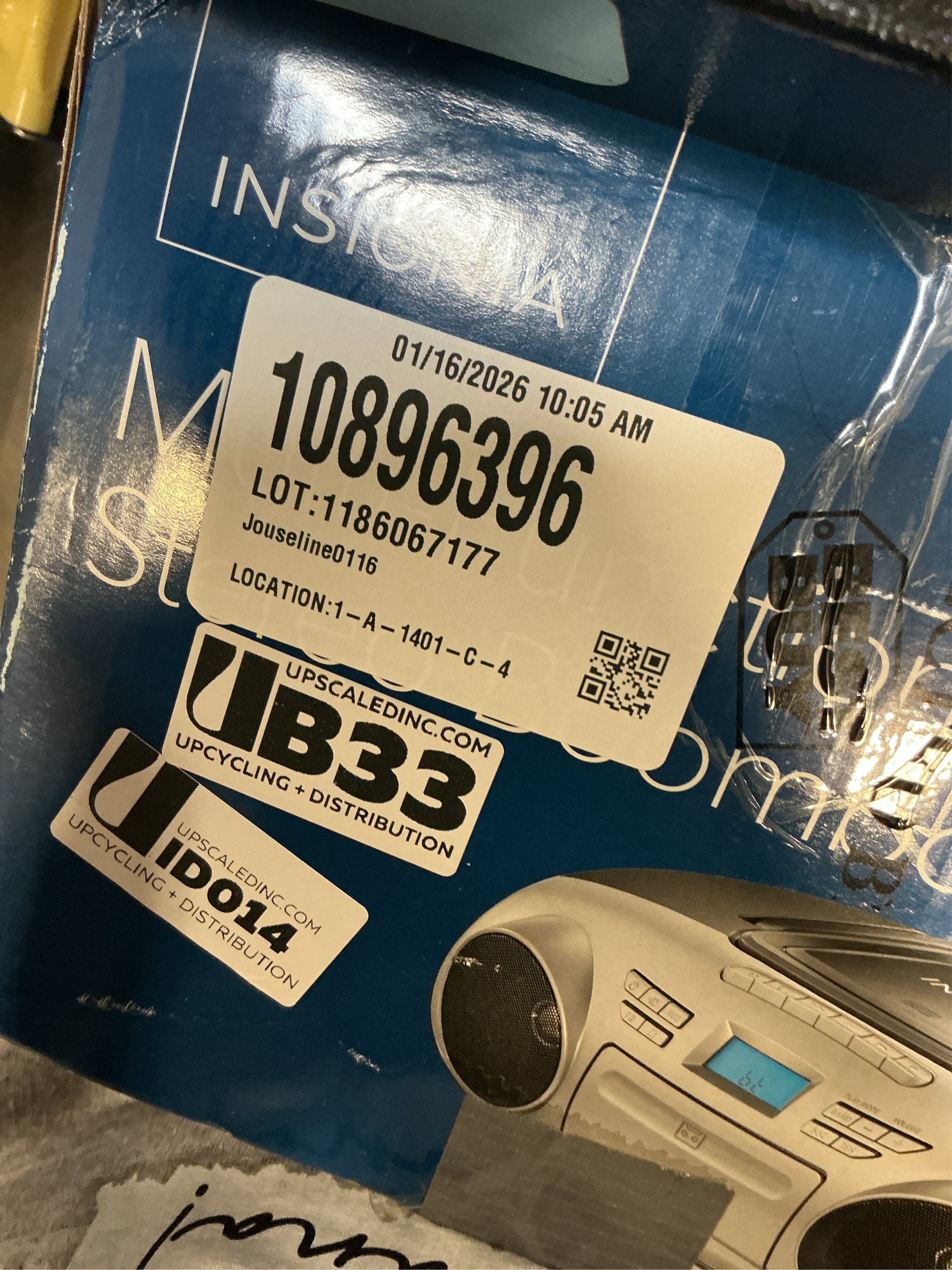 Insignia AM/FM Radio Portable CD Boombox with Bluetooth