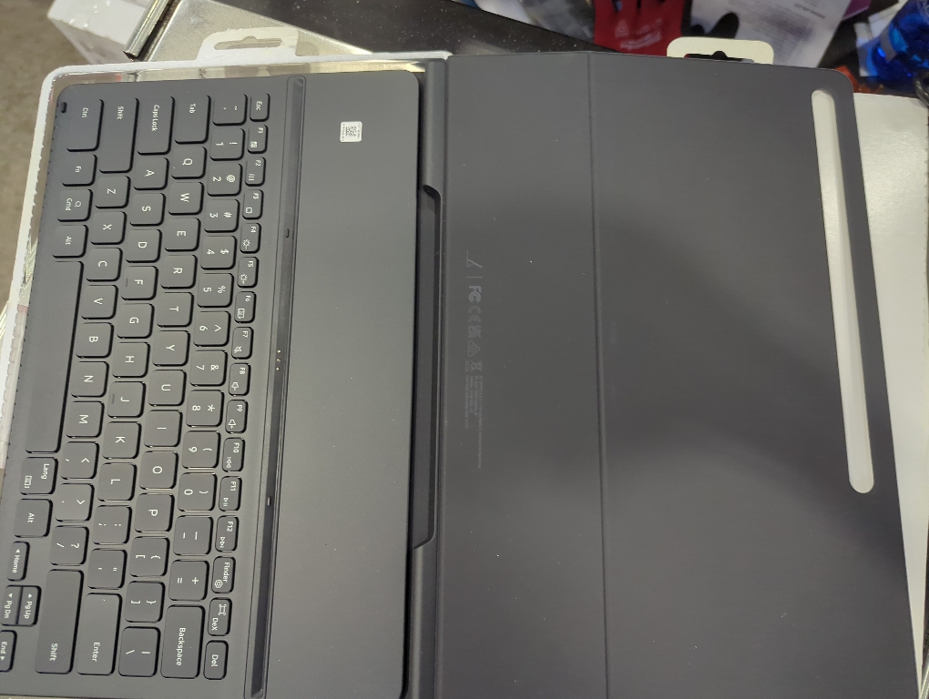 SAMSUNG Tablet Keyboard Cover, Protective Case for Galaxy Tab S8 , S7 FE, S7  Lite w/ Large Key Sizes, S Pen Holder, Slim, Sturdy, Ultra Lightweight, US Version, Black Balck