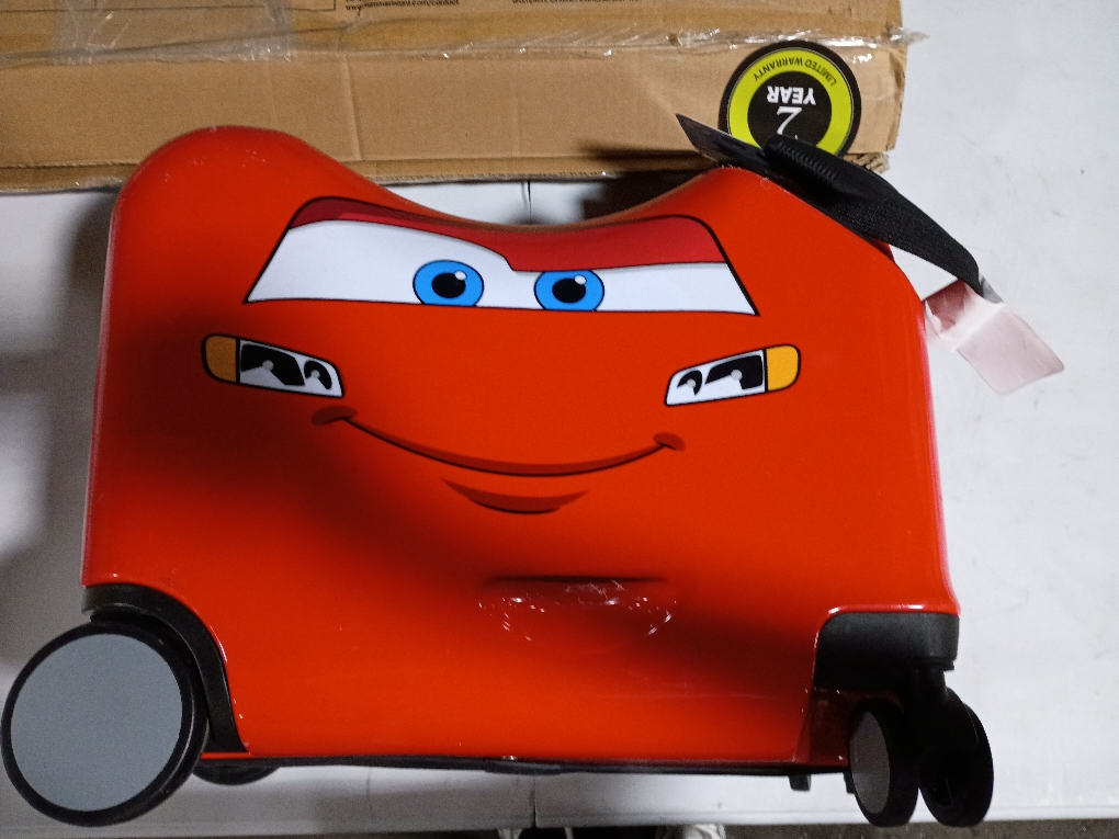 Disney Cars Carry On Spinner Hardside Ride On Suitcase - Red
