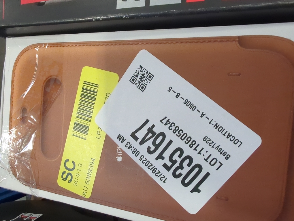 Apple iPhone 12/12 Pro Leather Sleeve with MagSafe - Saddle Brown