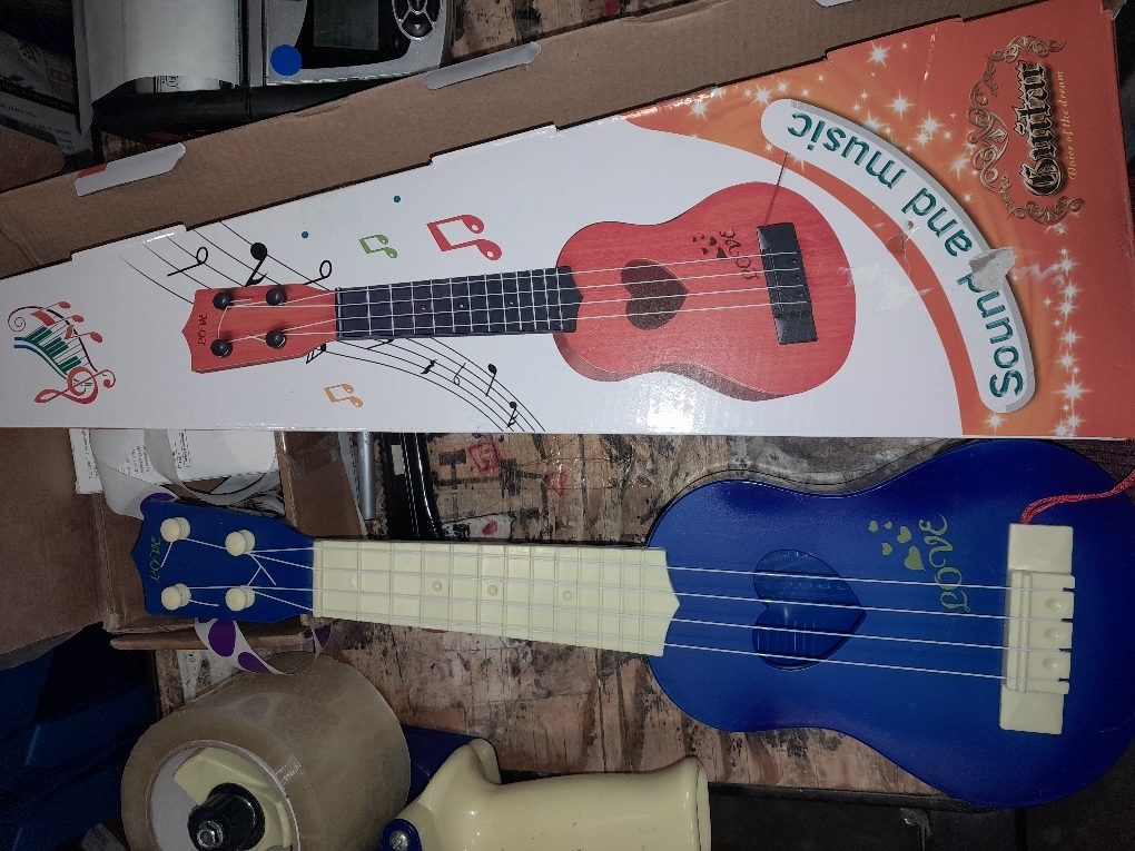 YEZI Kids Toy Classical Ukulele Guitar Musical Instrument, Blue