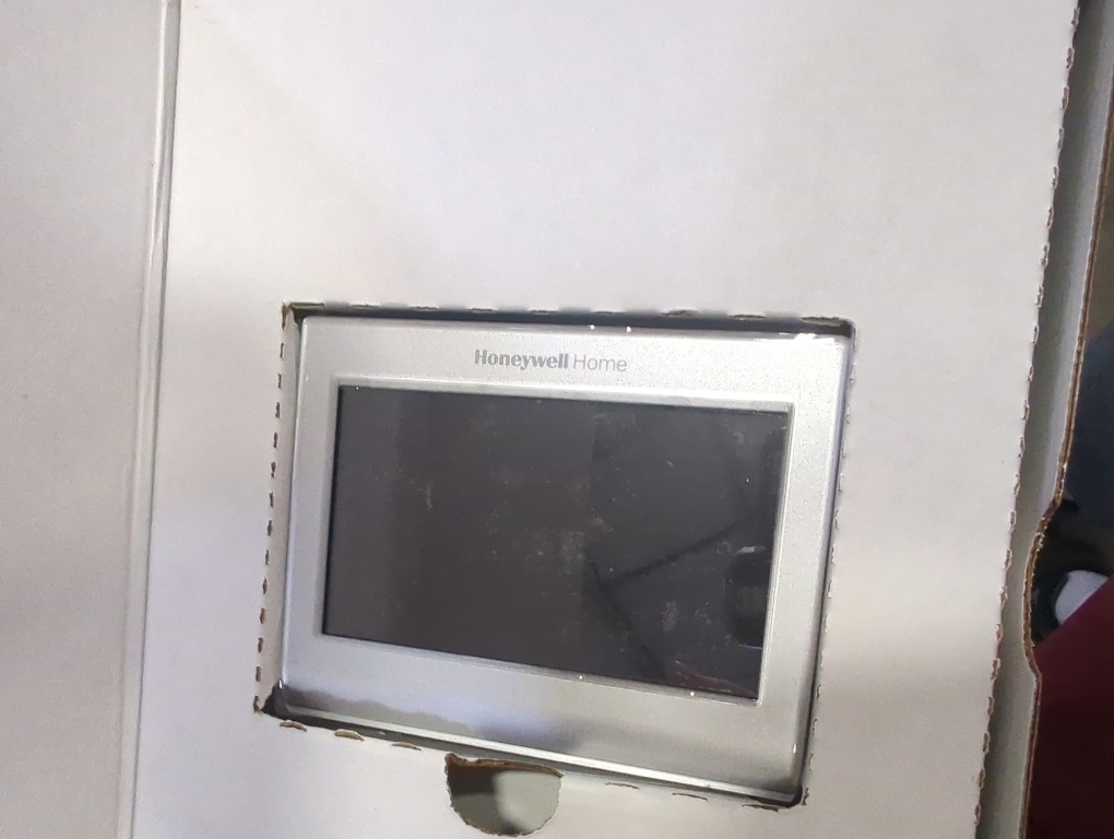 Honeywell Home Smart Color Built In WiFi Heating and Cooling Touch Screen Programmable Thermostat