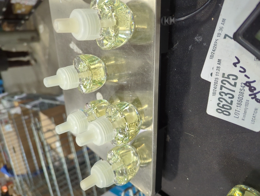 Plug In Air Freshener Refills - Citronella apple cinnamon Fragrance, 6 Count Aromatherapy Oil Diffuser for Home, Bathroom and Outdoors - Compatible with Air Wick, Compatible with Glade