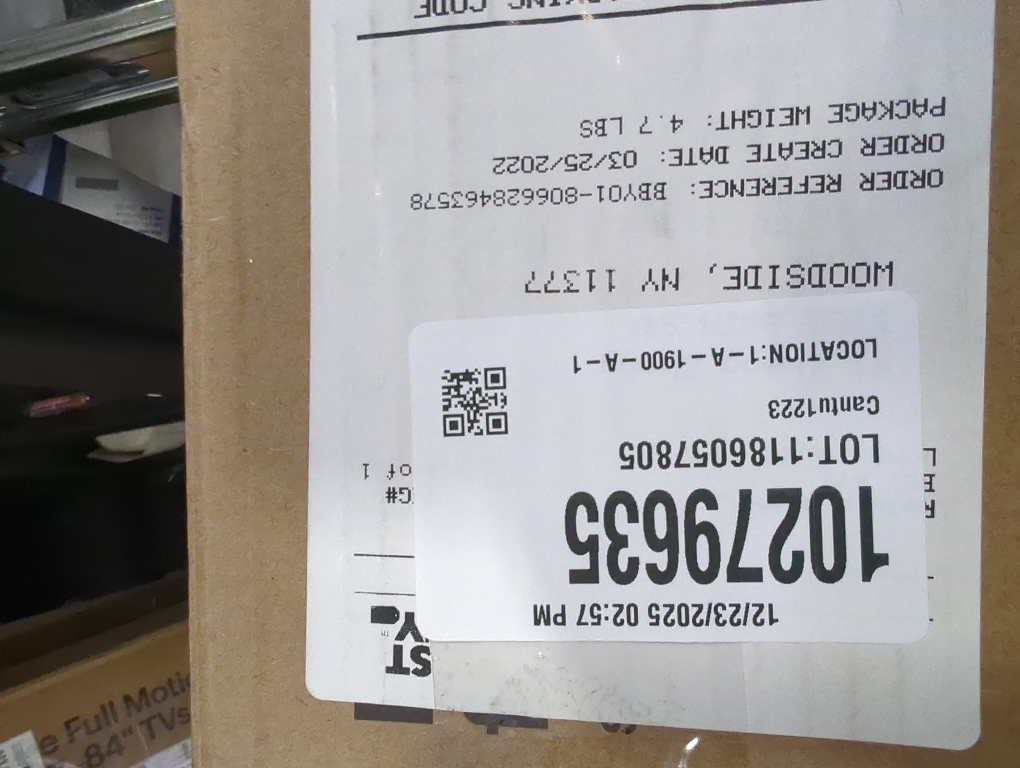 Best Buy Essentials  - Fixed TV Wall Mount for Most 37 90 TVs - Black