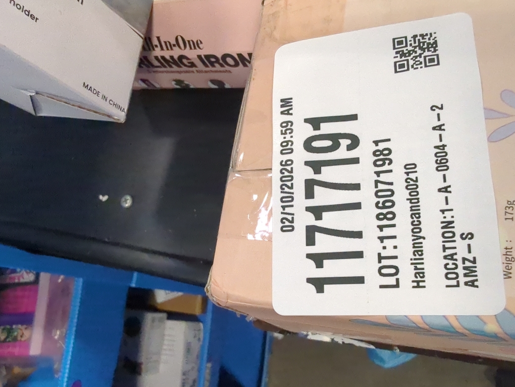 Cute Pear Night Light for Kids, Silicone Fruit Pear Cute Lamp with Remote, Adjustable Brightness NightLight for Bedroom, Rechargeable Soft NightLight for Home Decoration,Valentines Day Gifts for Her