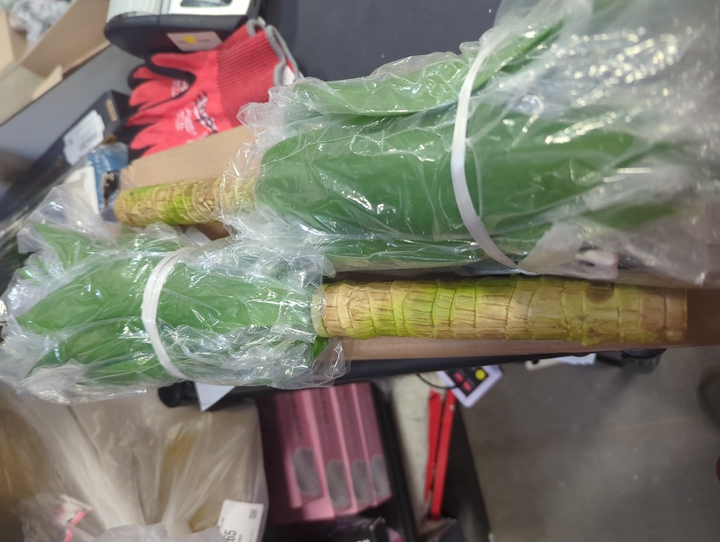 Set of 2 Size 18 Artificial Agave Succulent Plants, 18 Inch Faux Succulents Stems Fake Plant for Home Office Garden Yard Indoor Outdoor Decor, 2 Pack