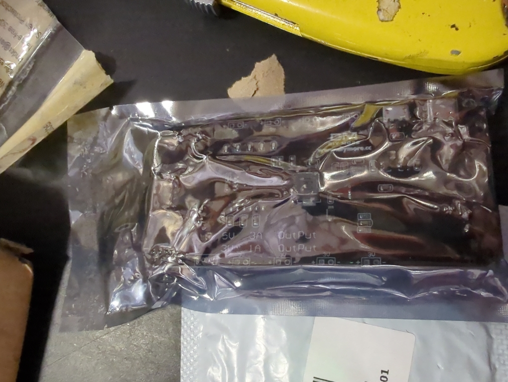 diymore 1865O Battery Holder Double Li-ion V8 Battery Shield Micro USB 5V/3A 3V/1A Power Bank Battery Charging Module for Raspberry Pi and Arduino(2 Holders)