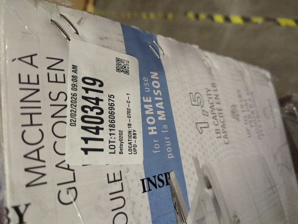 Portable Machine for Countertop - Makes 33 Lbs(15KG) of Ice Per 24 s - Ice Cubes Ready in 8 Minutes - Electric Ice Making Machine with Ice Scoop