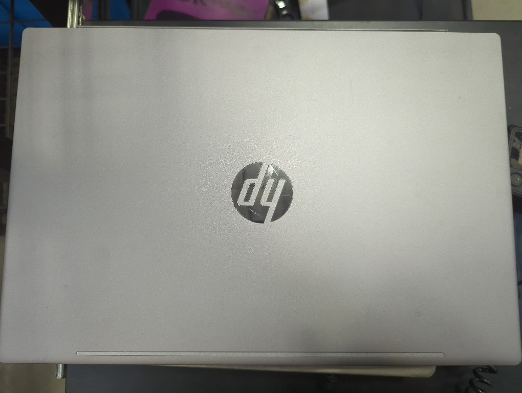 HP Pavilion - 15-cw0017ca With Charger