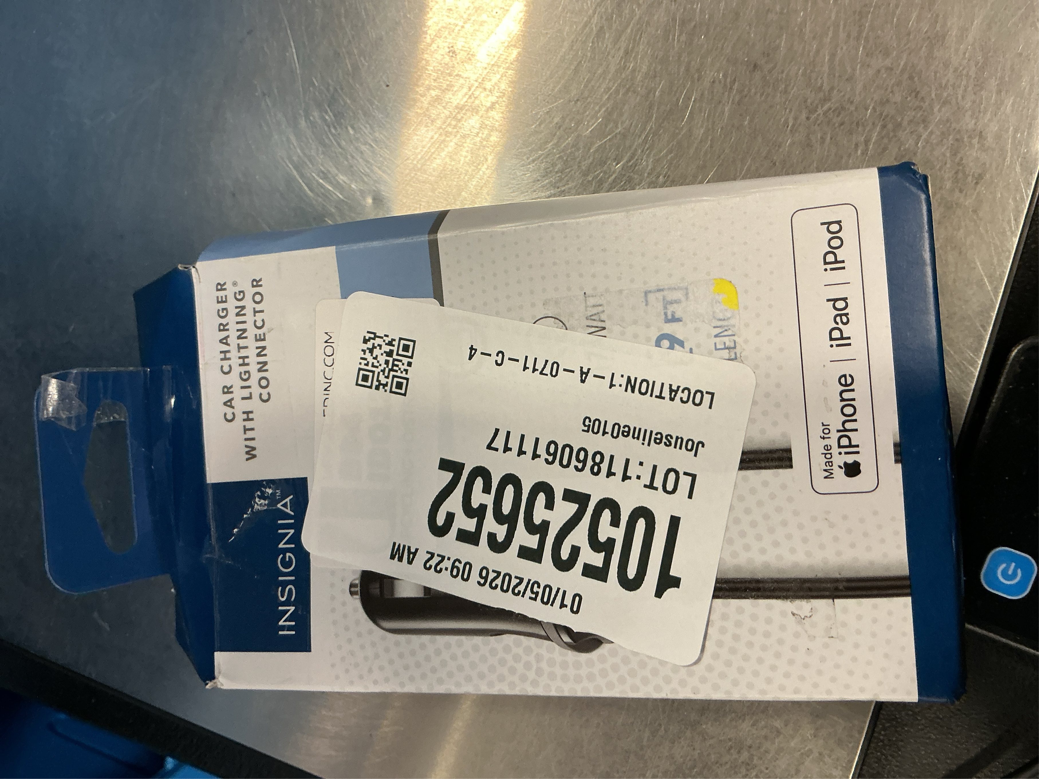 Insignia™ - 17 W Apple MFi Certified 9' Vehicle Charger for iPhone/iPad/iPod - Black