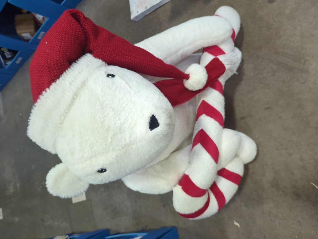 Polar Bear w/Candy Cane