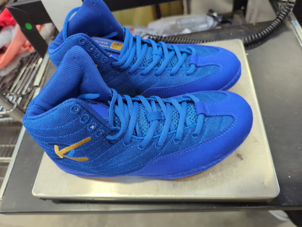 Size 5.5 Breathable Wrestling Shoes for Men, Youth, Kids, Boys