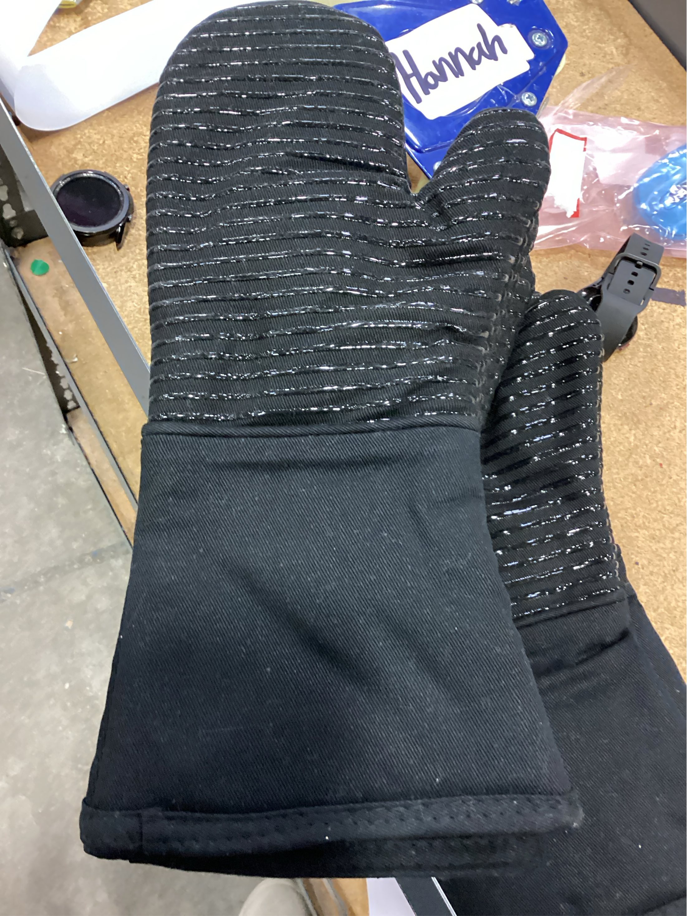 All-Clad Silicone Oven Mitt, 1-Pack, Cappuccino