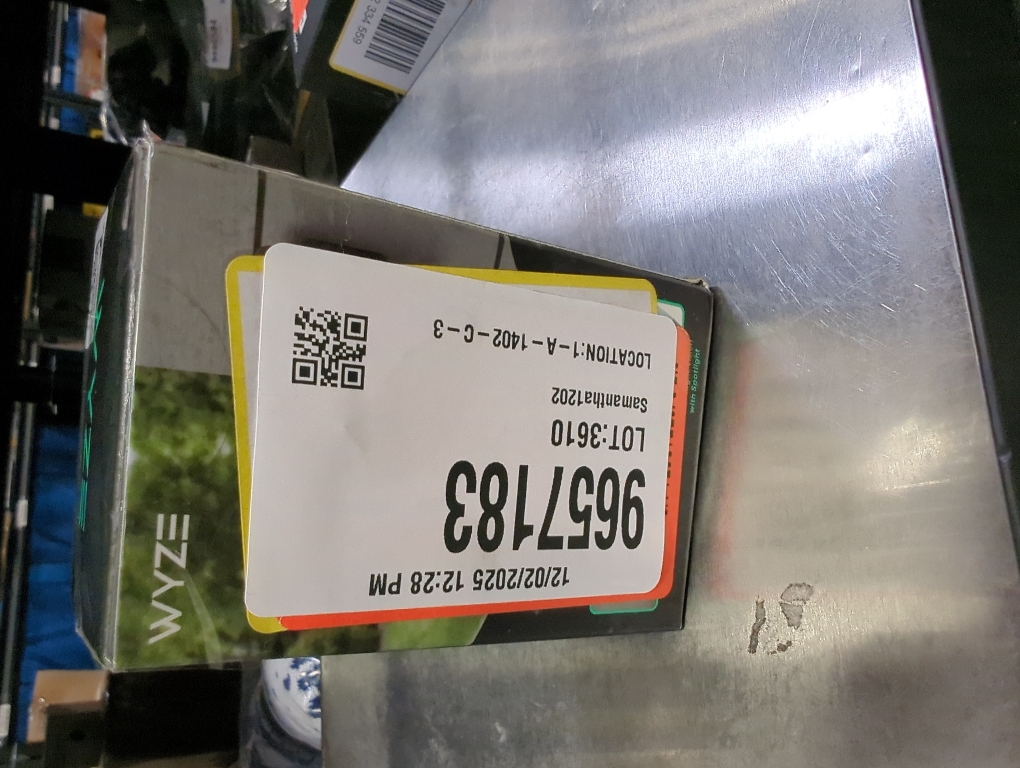 Wyze Cam V4 Plug-in Indoor and Outdoor Smart-Enabled Security Camera