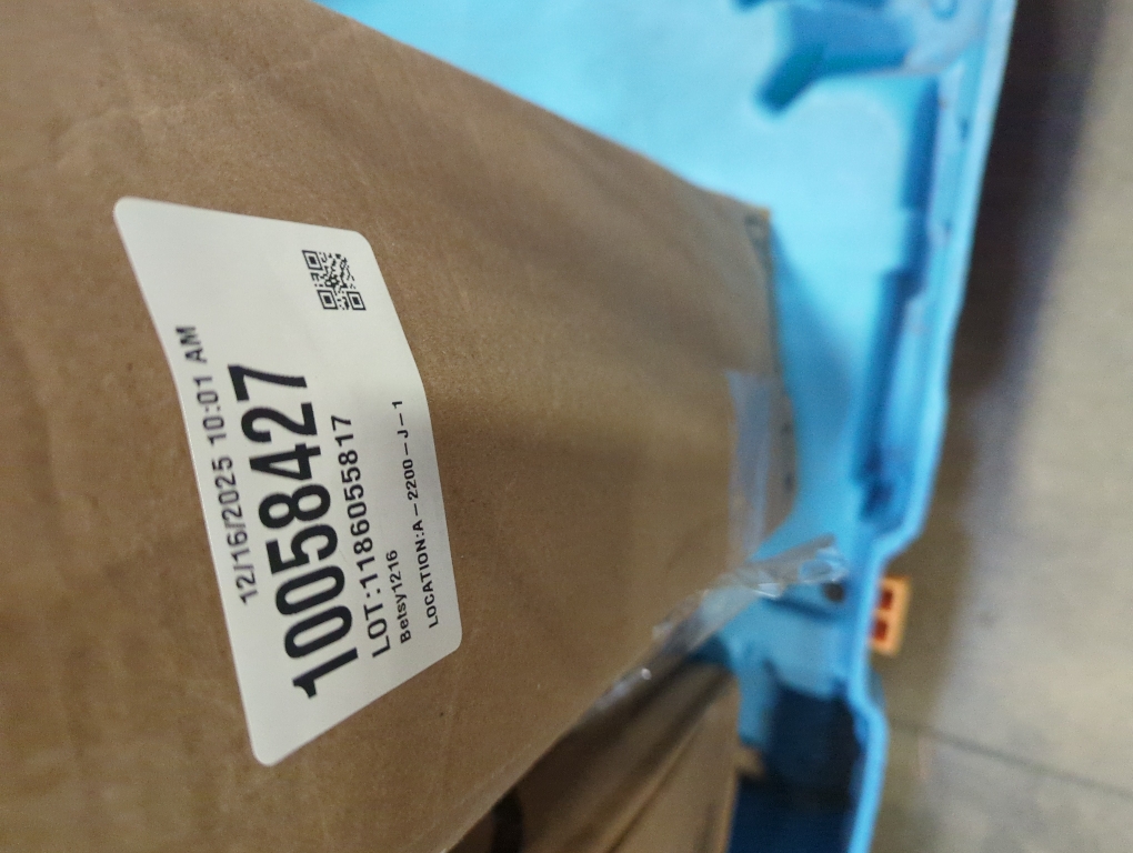 Qucover California King Bedspreads 128x120, Soft Microfiber Ultrasonic Lightweight Dark Grey Oversized King Quilt, 3 Piece Reversible Paisley Pattern Cal King Quilt Set, Grey